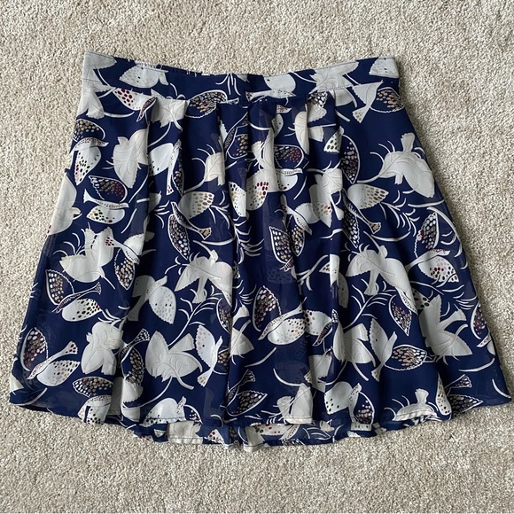 Old Navy Dresses & Skirts - Old Navy Women’s Pleated Mini Blue Bird Casual Skirt Size Small